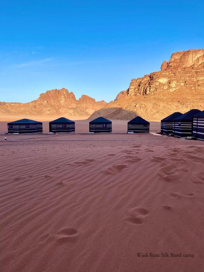 Wadi Rum Silk Road Camp מראה חיצוני תמונה