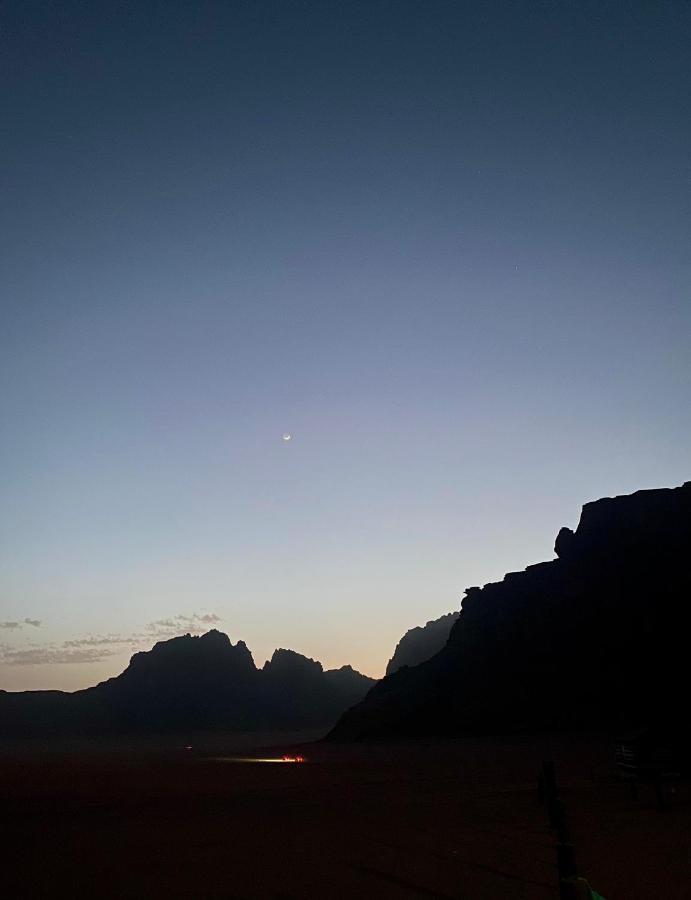 Wadi Rum Silk Road Camp מראה חיצוני תמונה