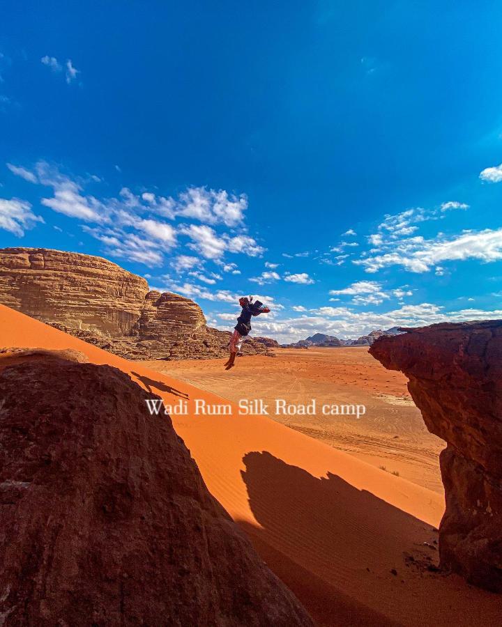 Wadi Rum Silk Road Camp מראה חיצוני תמונה