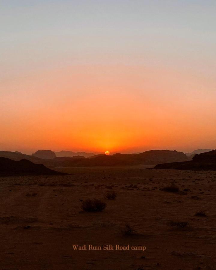 Wadi Rum Silk Road Camp מראה חיצוני תמונה