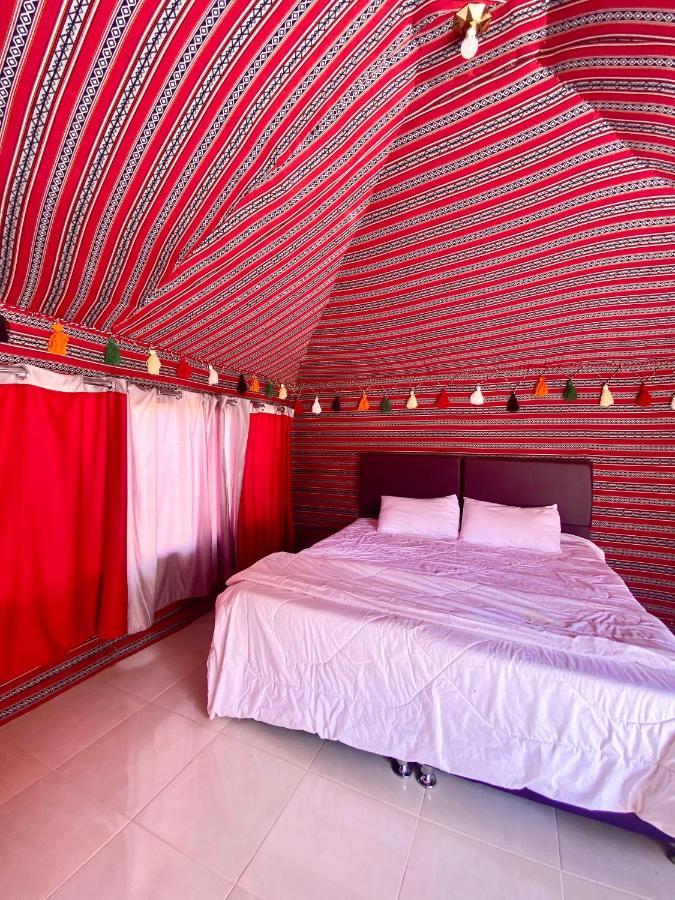 Wadi Rum Silk Road Camp מראה חיצוני תמונה