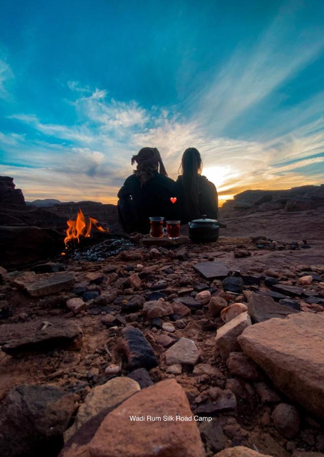 Wadi Rum Silk Road Camp מראה חיצוני תמונה