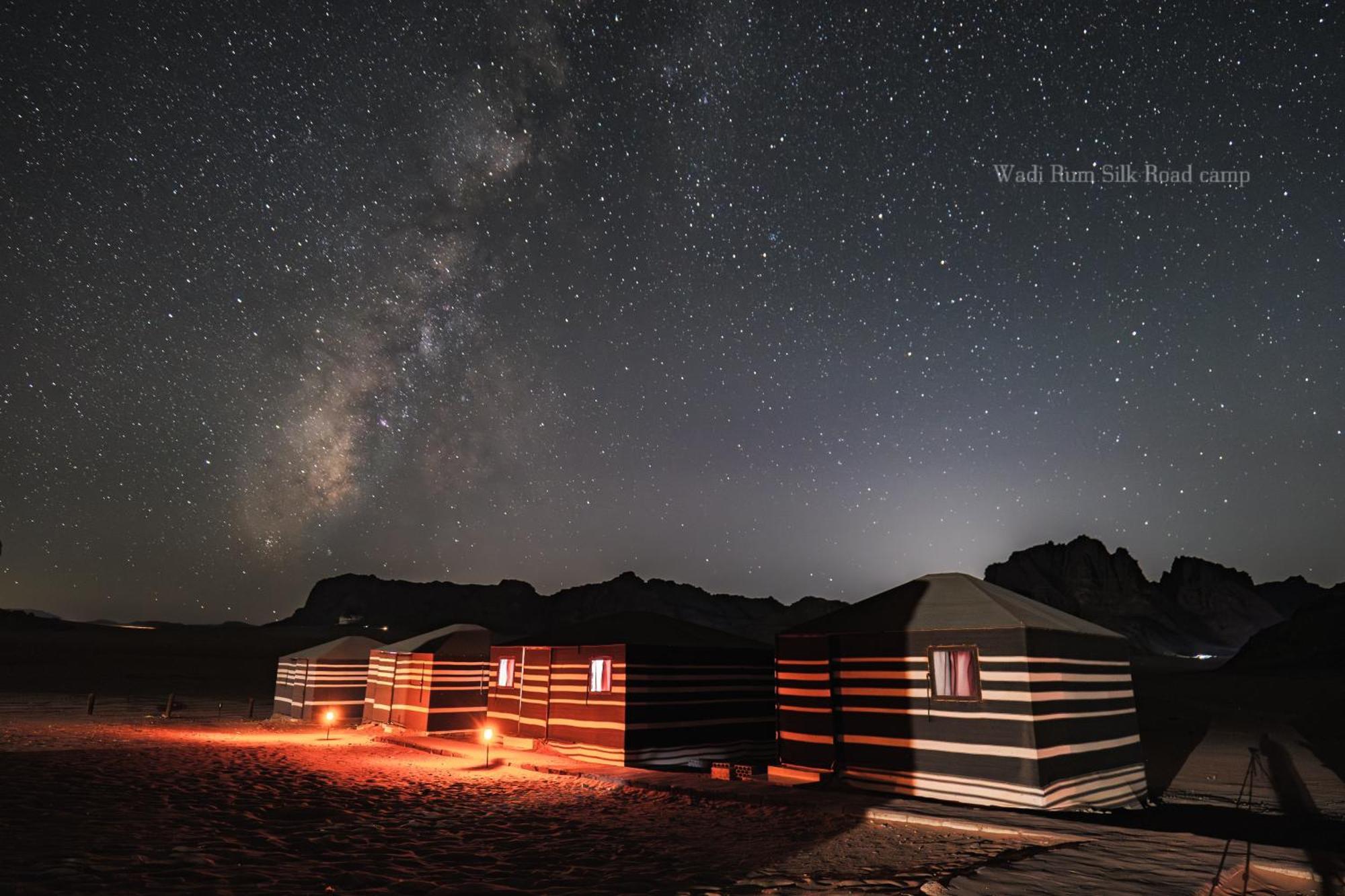 Wadi Rum Silk Road Camp מראה חיצוני תמונה